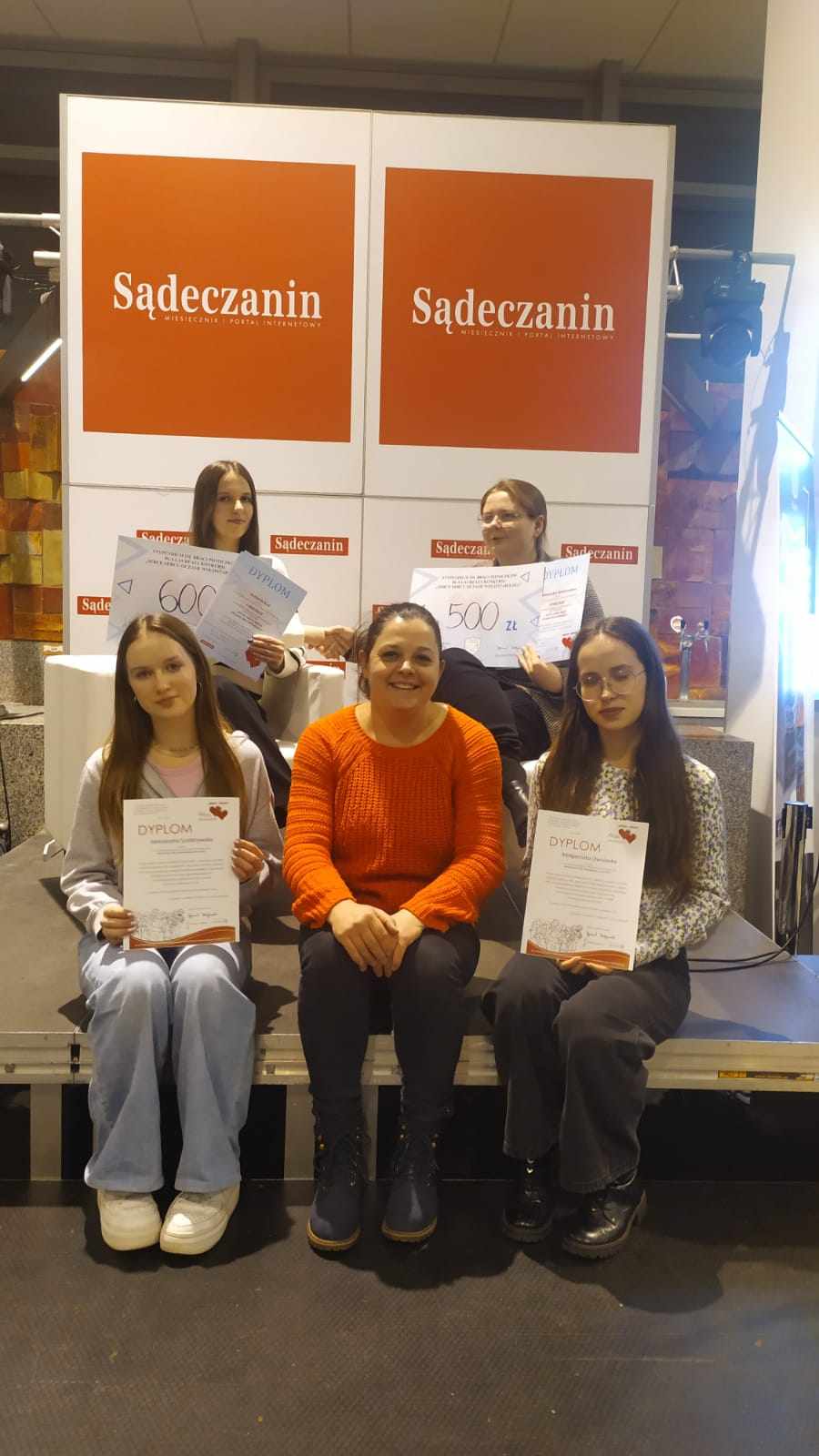 Zdjęcie Serce-sercu 2024 (4)1c836077-d114-4579-96c8-4f4c116148f8.jpg w galerii Akcja charytatywna Serce-Sercu oczami wolontariusza